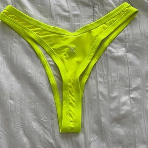 Boutine la bathing suit